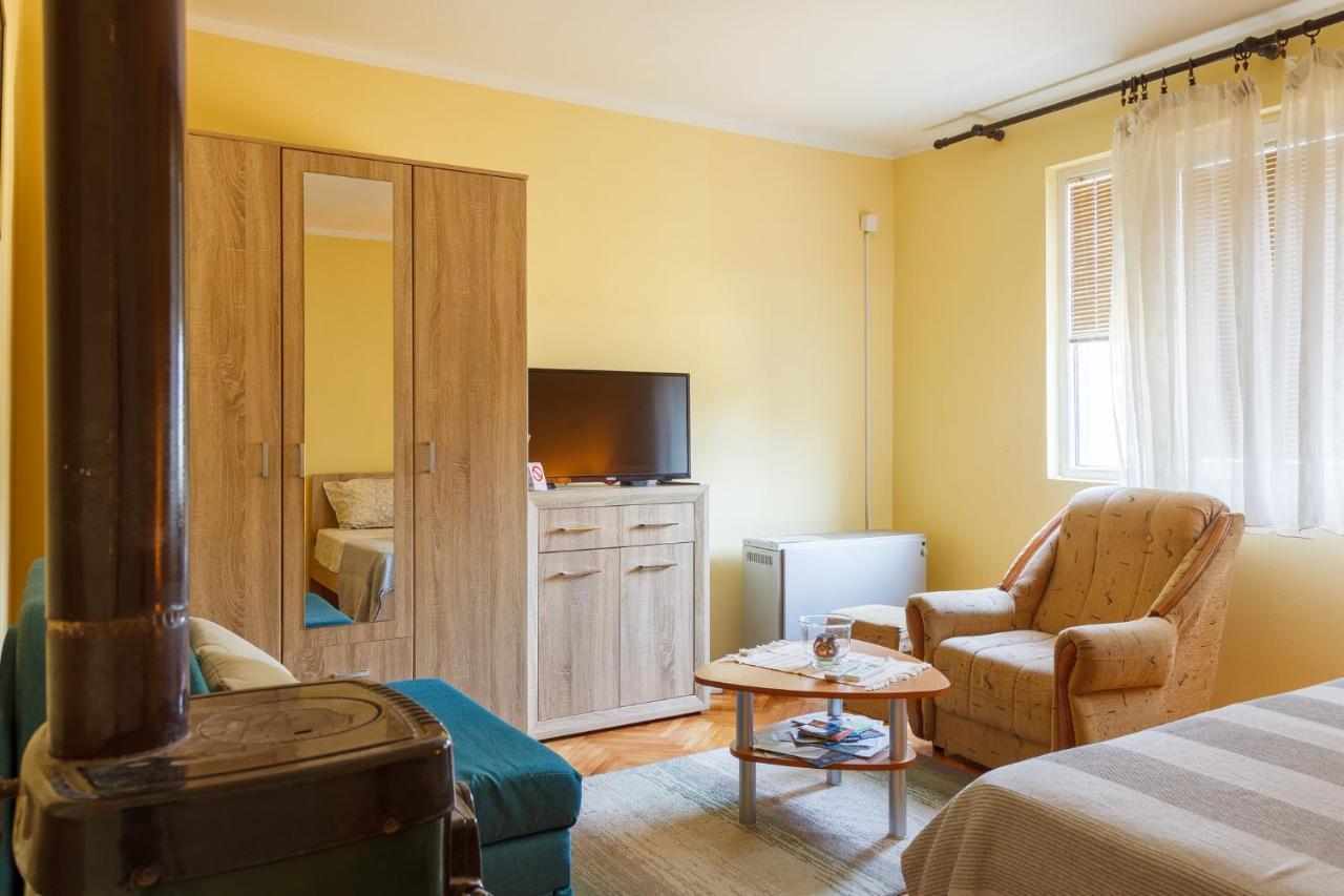 Apartman Bogojevic Golubac Esterno foto