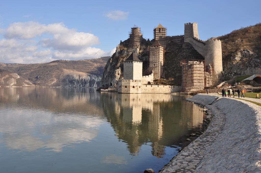 Apartman Bogojevic Golubac Esterno foto